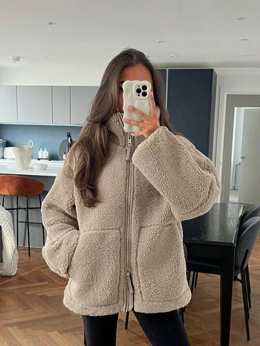 Essence Wear – Chaqueta Cálida de Invierno