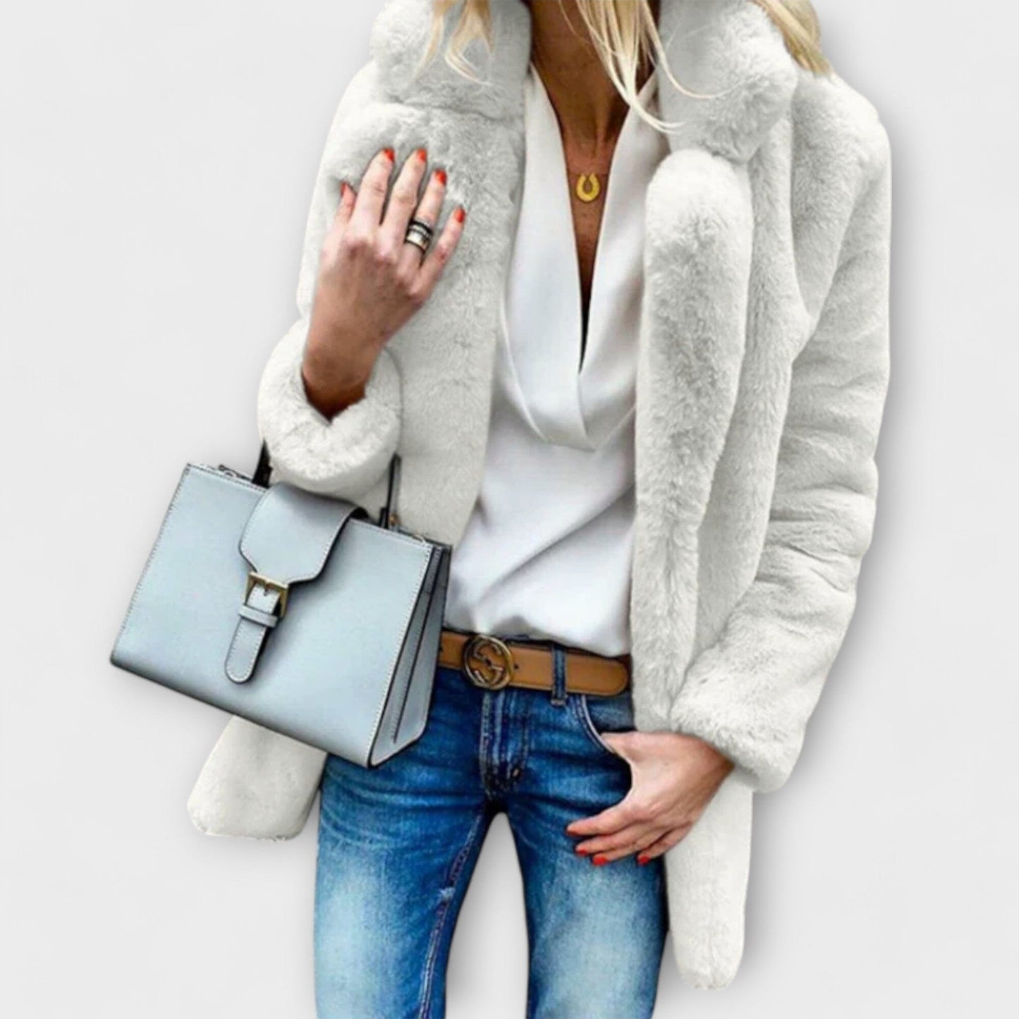 Abrigo cálido y suave de invierno